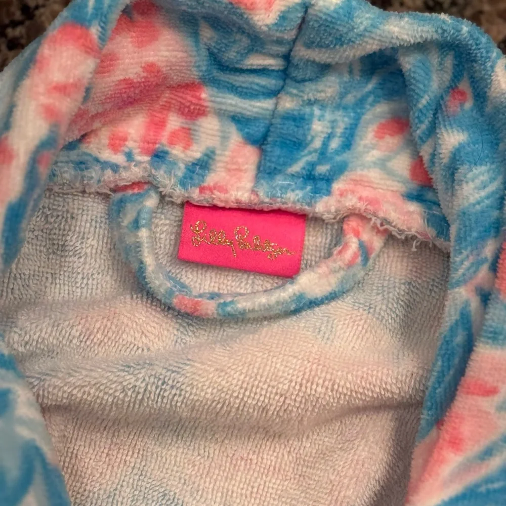 Lilly Pulitzer Blue and Pink Floral Robe - Picture 4 of 5